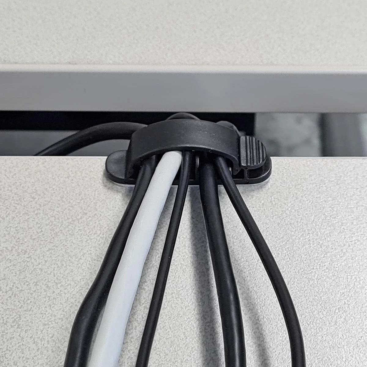 Nedis Cable Management | Cable Clip | Locked | 3 pcs | Number of slots: 3 Slots | Maximum cable thickness: 7.5 mm | Polypropylene | Black - Image 14